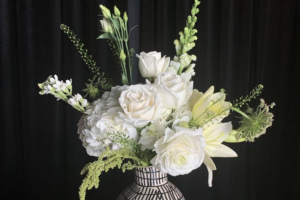 White theme centrepiece