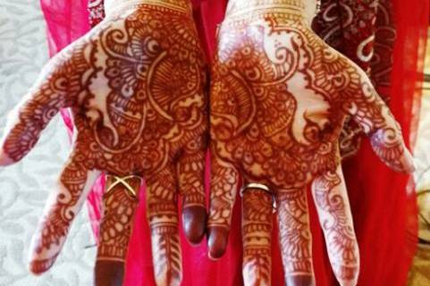 Simple henna art bridal design