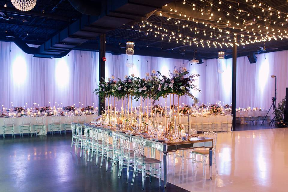 Loose style centerpieces