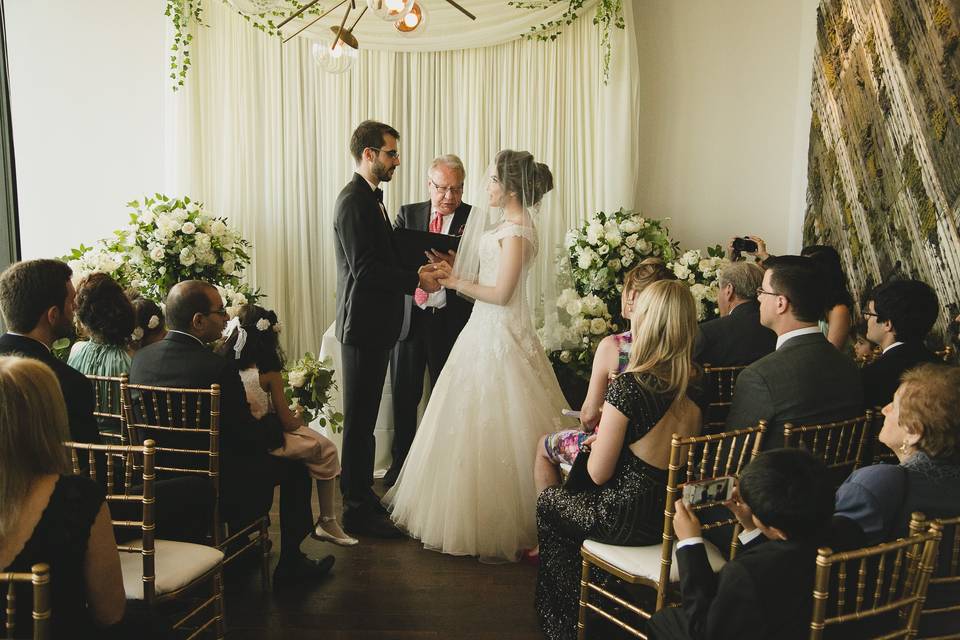 Beautiful Casa Loma ceremony