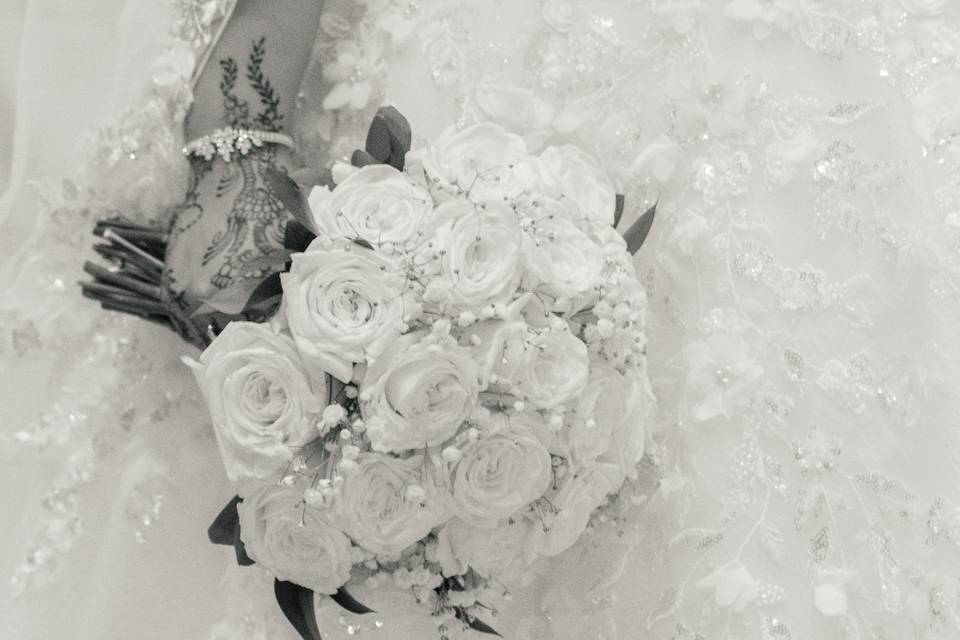 Classic white floral elegance