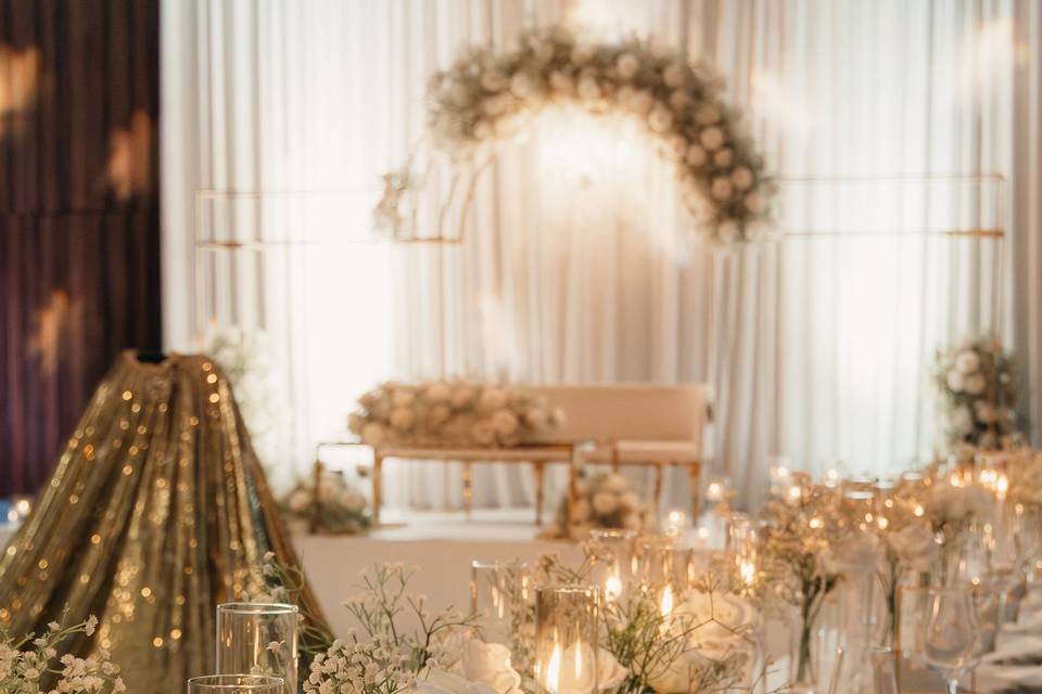 Golden tones, refined style
