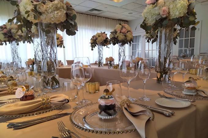 Romantic tablescape