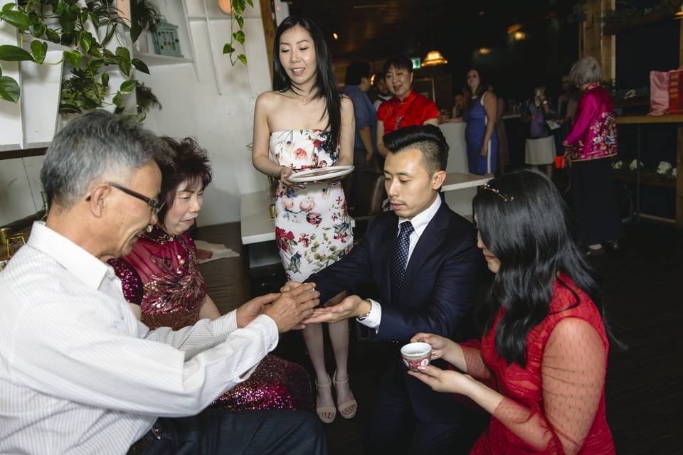 Wedding tea ceremony