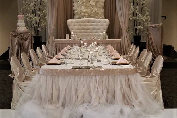 Wedding Essentials Head Table