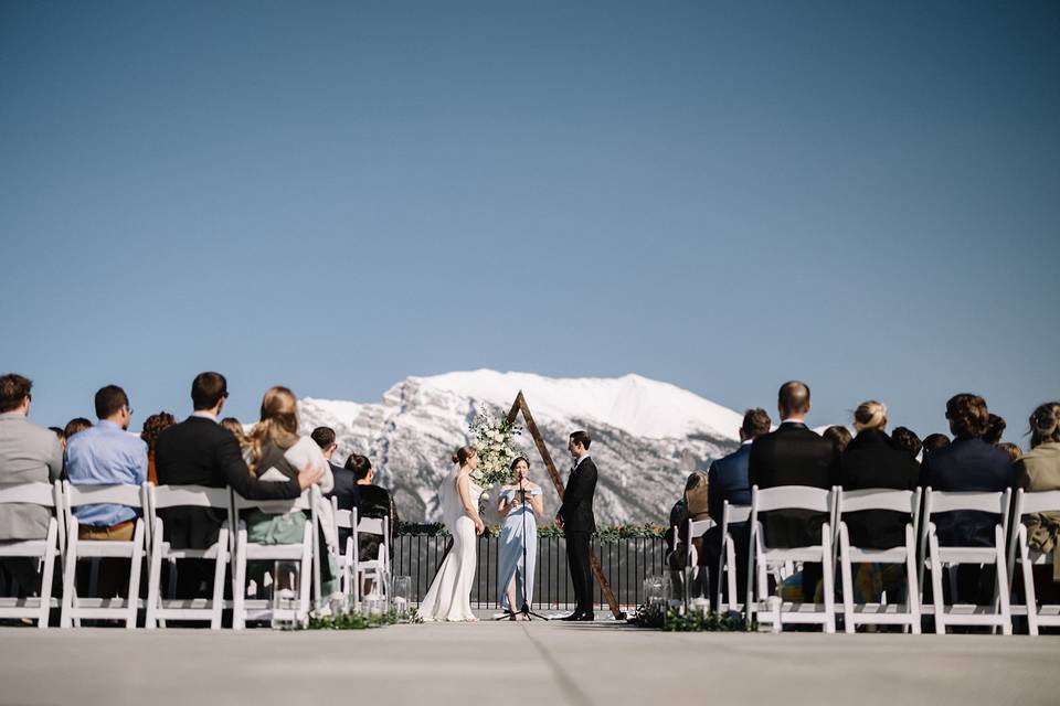 The Vista Heights Rooftop