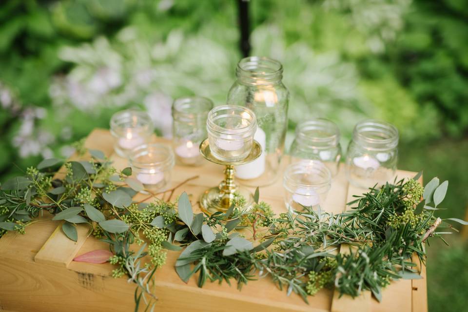 Summer Backyard Wedding Detail