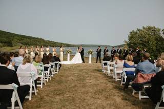 Wedding Ceremonies Personalized for You | Cathy Gillis