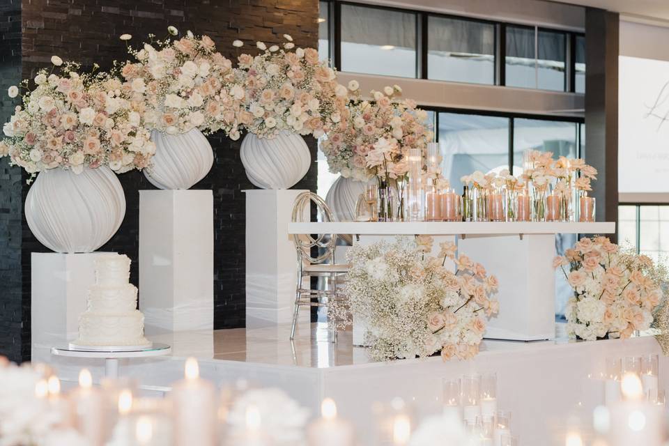 Elizabeth Head Table