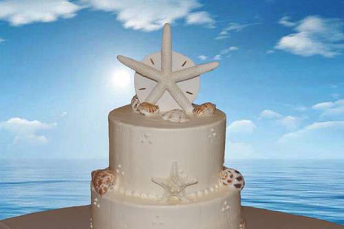 wedding-cake_3-tier--ivory-buttercream-sea-shells-2.jpg