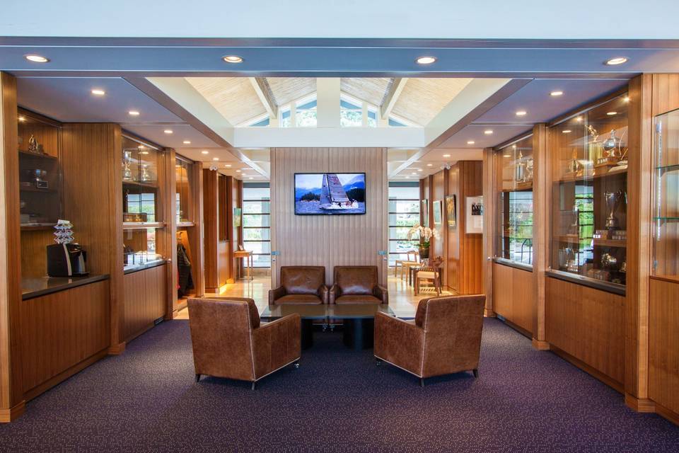 Clubhouse - Bar