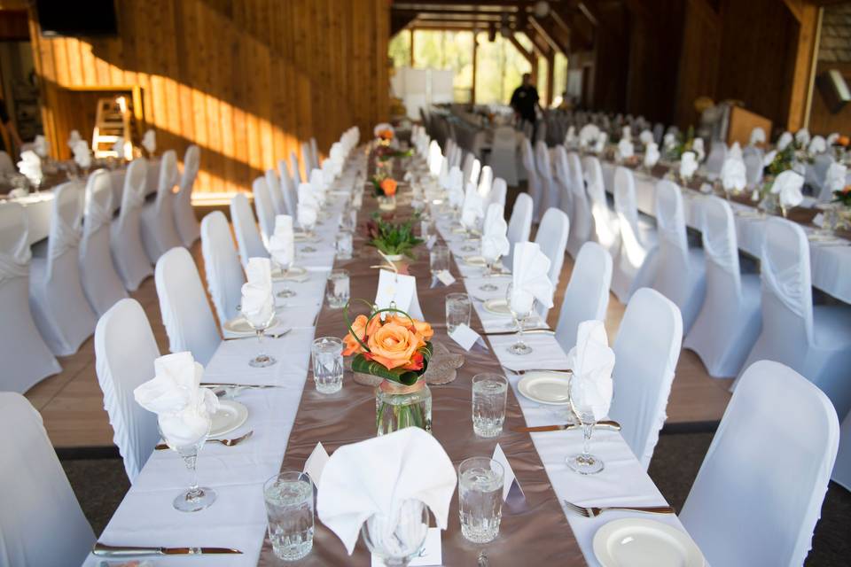 Table arrangement in Mountain Chalet
