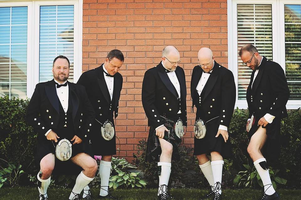 Groomsmen having fun