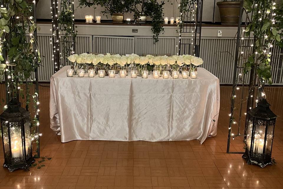 Sweetheart table