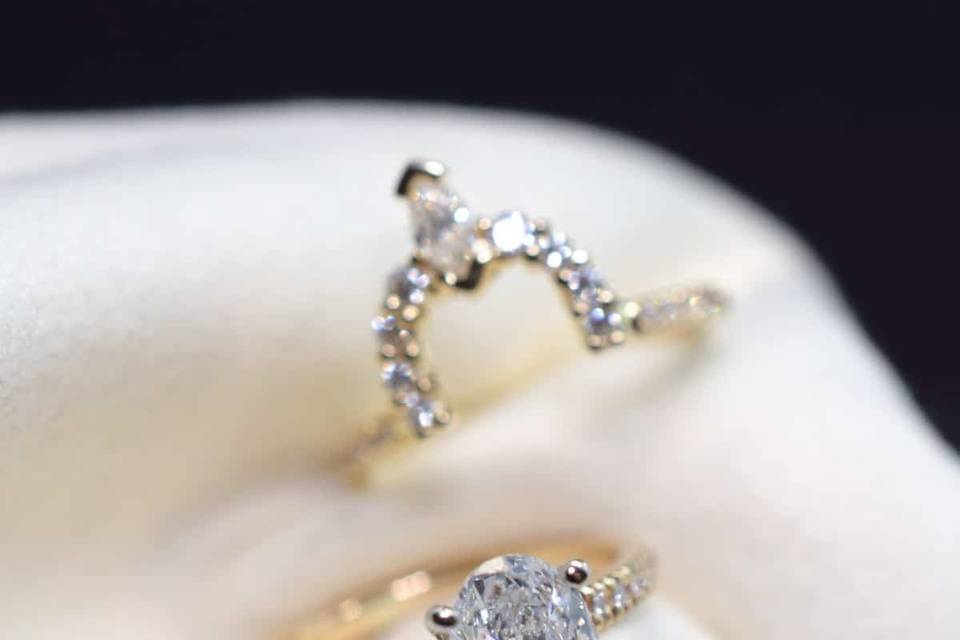 Custom wedding set by Omori