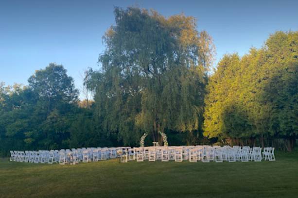 Outdoor ceremony