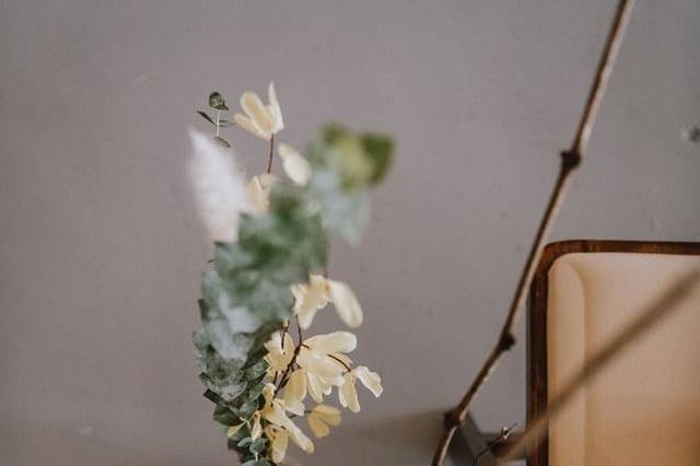 Rustic aisle markers