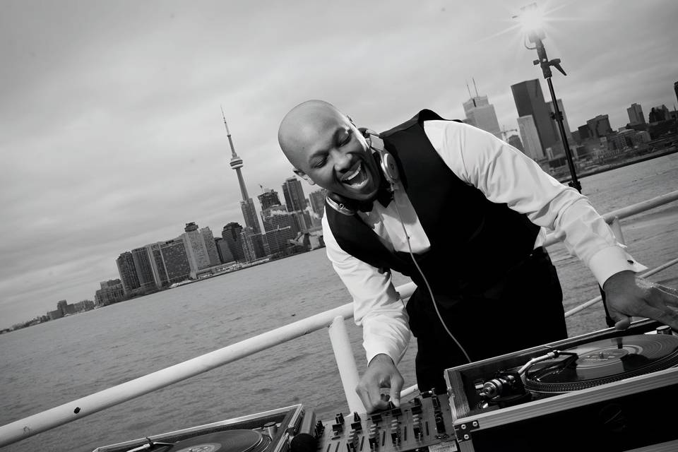 DJ XL