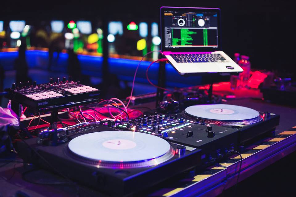DJ Console Equipment