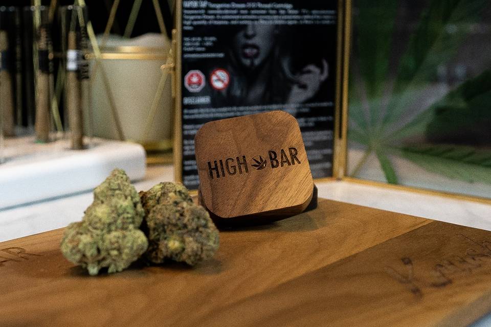 HIGH BAR x Cannabis Bar