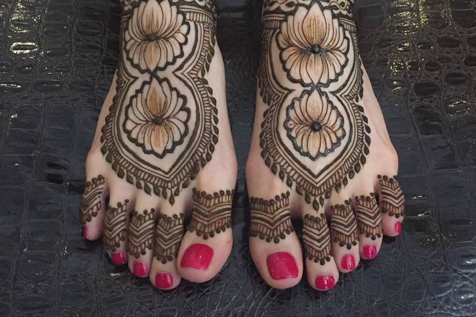 Bridal feet for Cassandra.