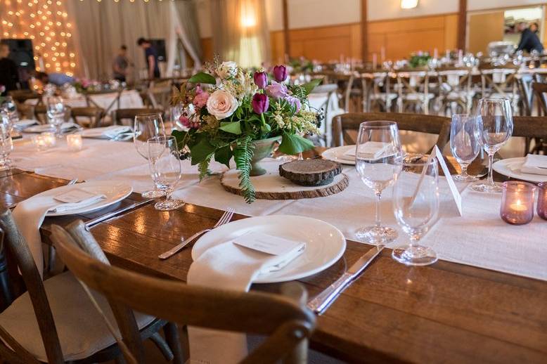 Reception table setting