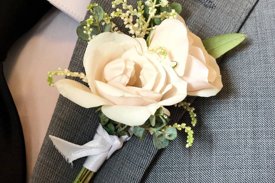 The perfect boutonnière