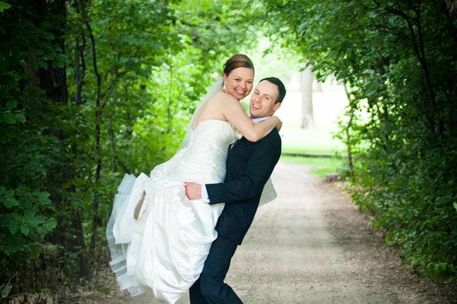 Winnipeg, Manitoba bride and groom