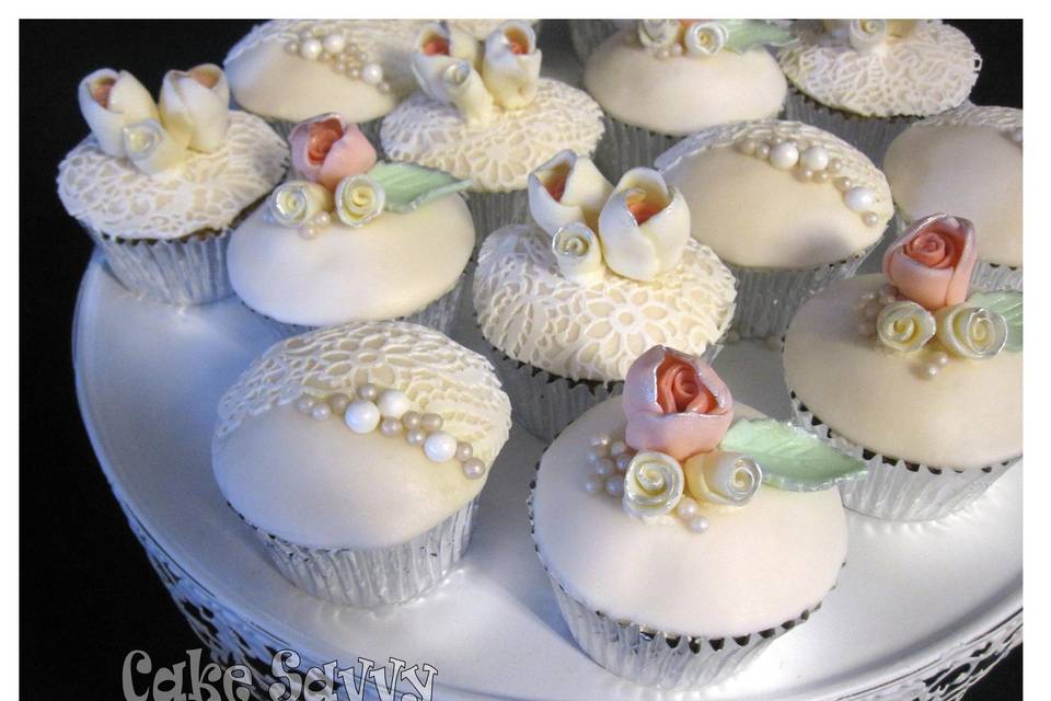 Lace cupcakes