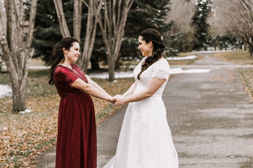 Bride & her sister
