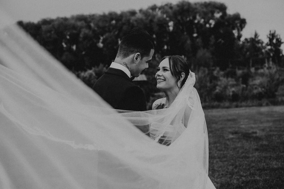 Bride & Groom, black and white