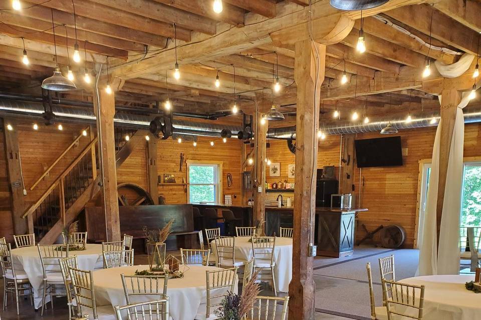 Main floor set up