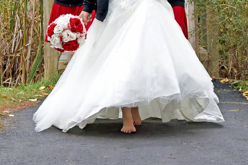 Barefoot bride