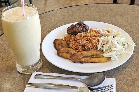 Table serving of Jollof