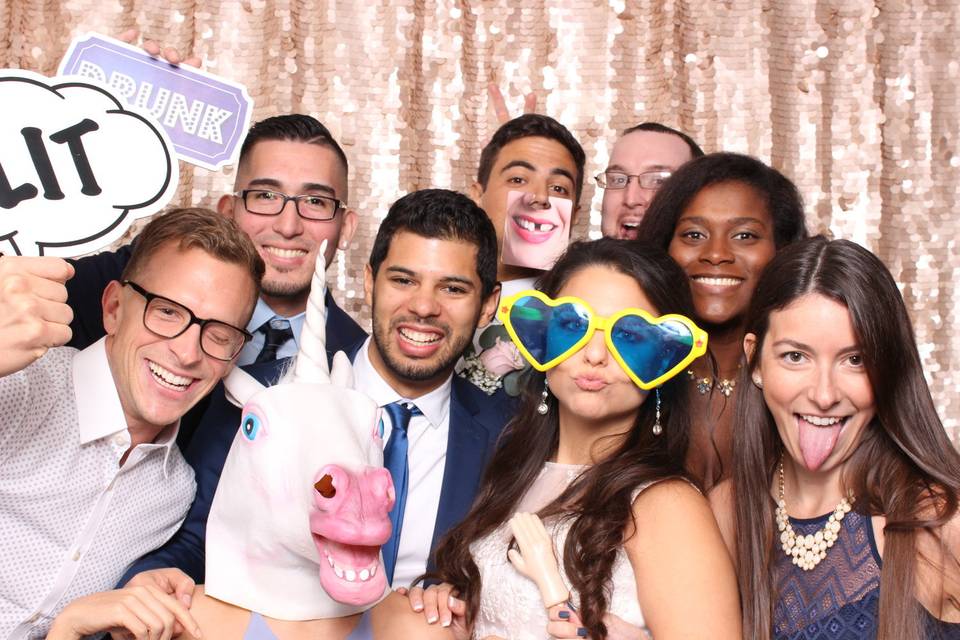 Ontario Photobooths - Reviews for 177 Booths