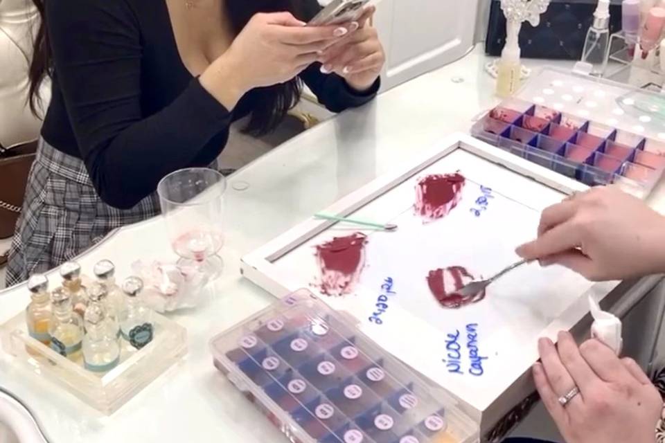 Custom lipstick