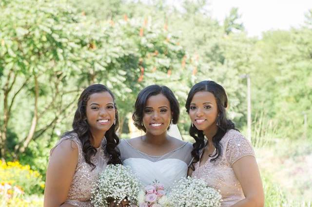 Hamilton, Ontario bridesmaids