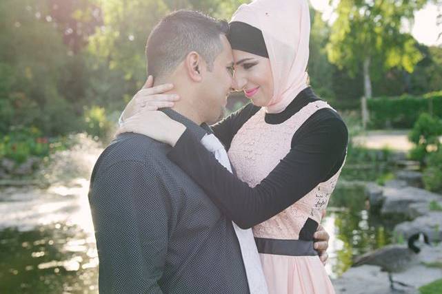 Hamilton, Ontario bride and groom