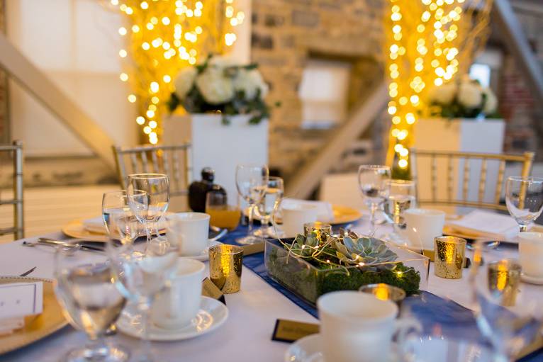 Table set-up & lighting