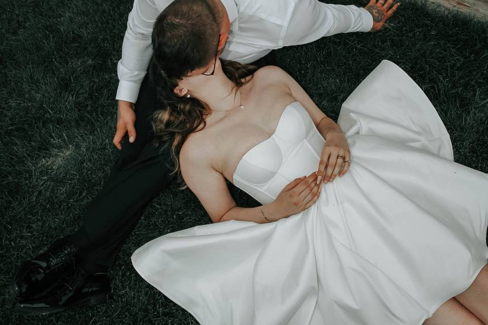 Countryside barn wedding
