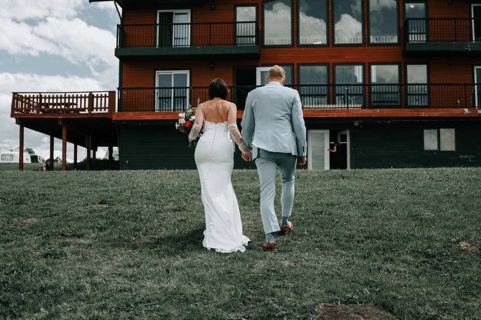 Payne Lake Lodge Wedding