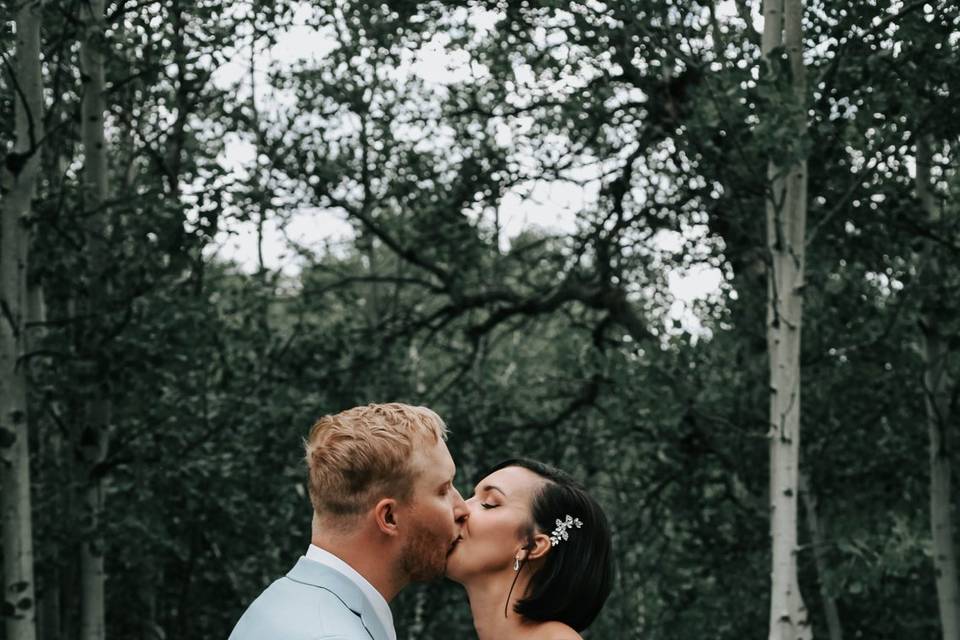 Payne Lake Lodge Wedding