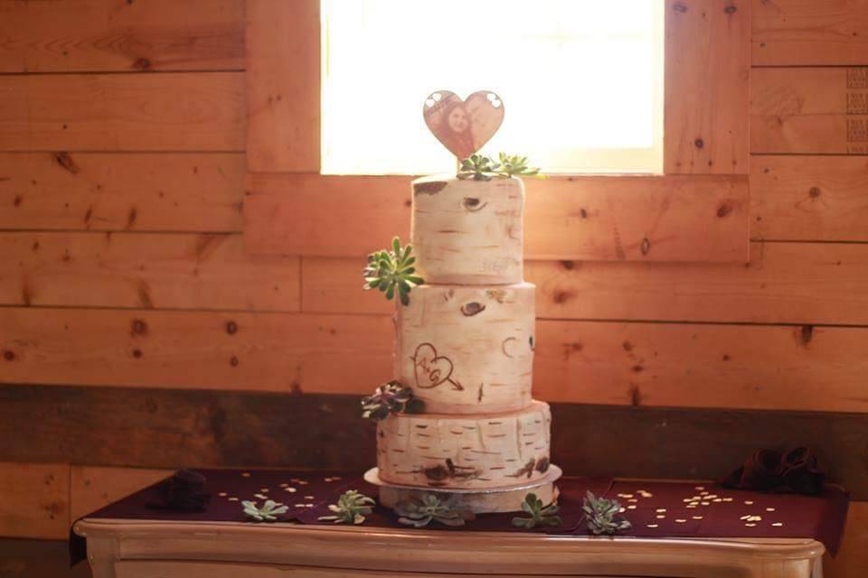 Wood style with succulents!