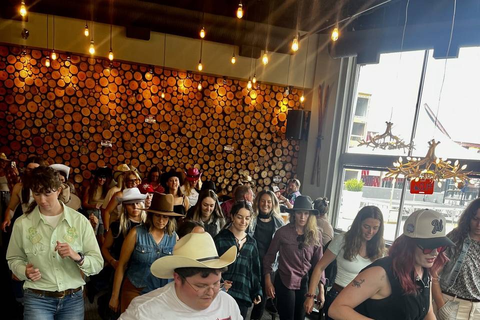 Line dance two!