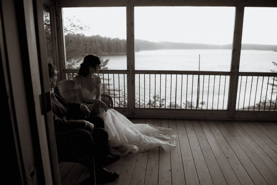 Elopement on the water