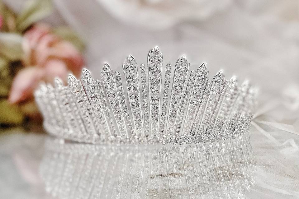 Queen Elizabeth fringe tiara