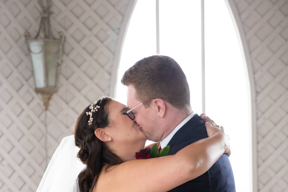 The kiss!