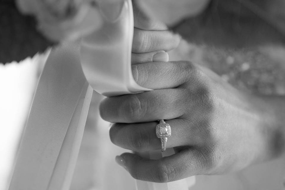 Ring and flowers