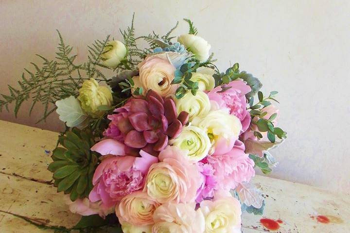 Side Bouquet