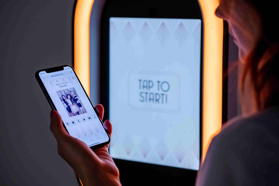 Photo Booth Digital Sharing